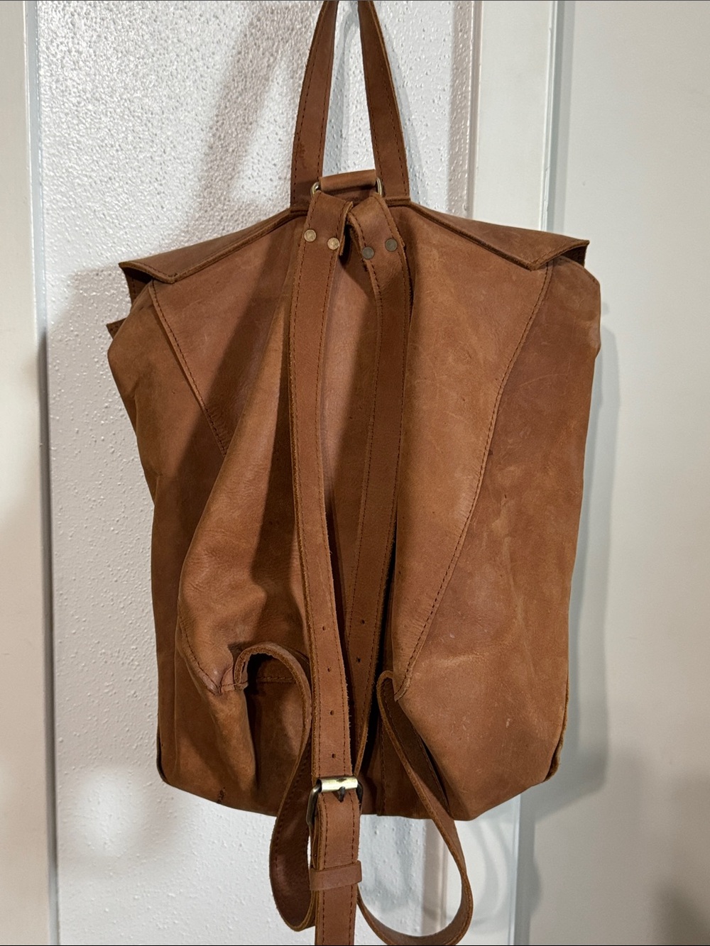 Raven + Lily Brown Leather Backpack with Front Flap and Pockets - Picture 2 of 6